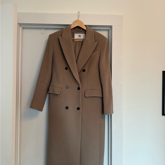 Aritzia Jackets & Blazers - Aritzia Babaton Camel Double-Breasted Trench Coat